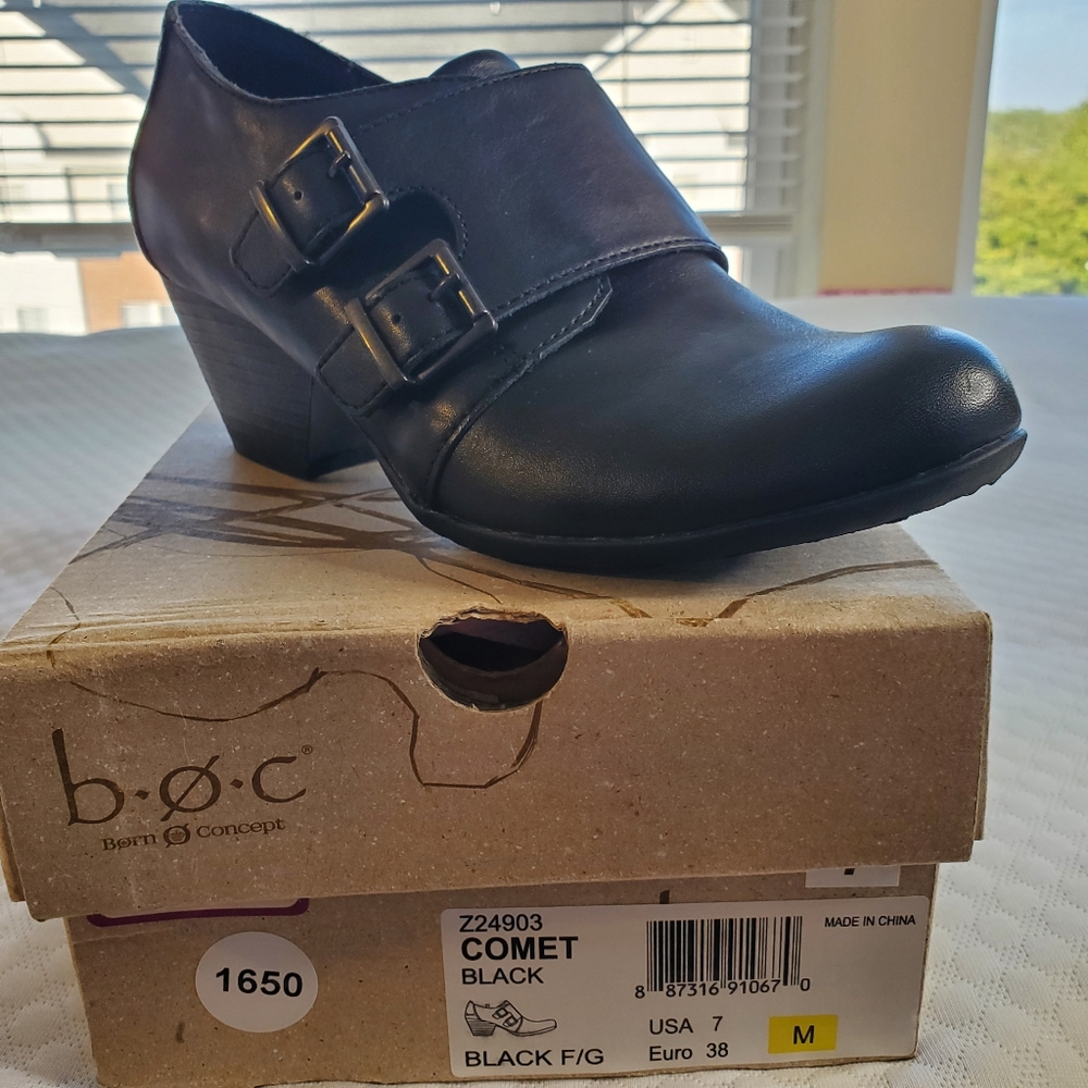 BOC‎ Born Concepts Ankle Booties Comet Womens 7M Leather Black Buckle Block Heel